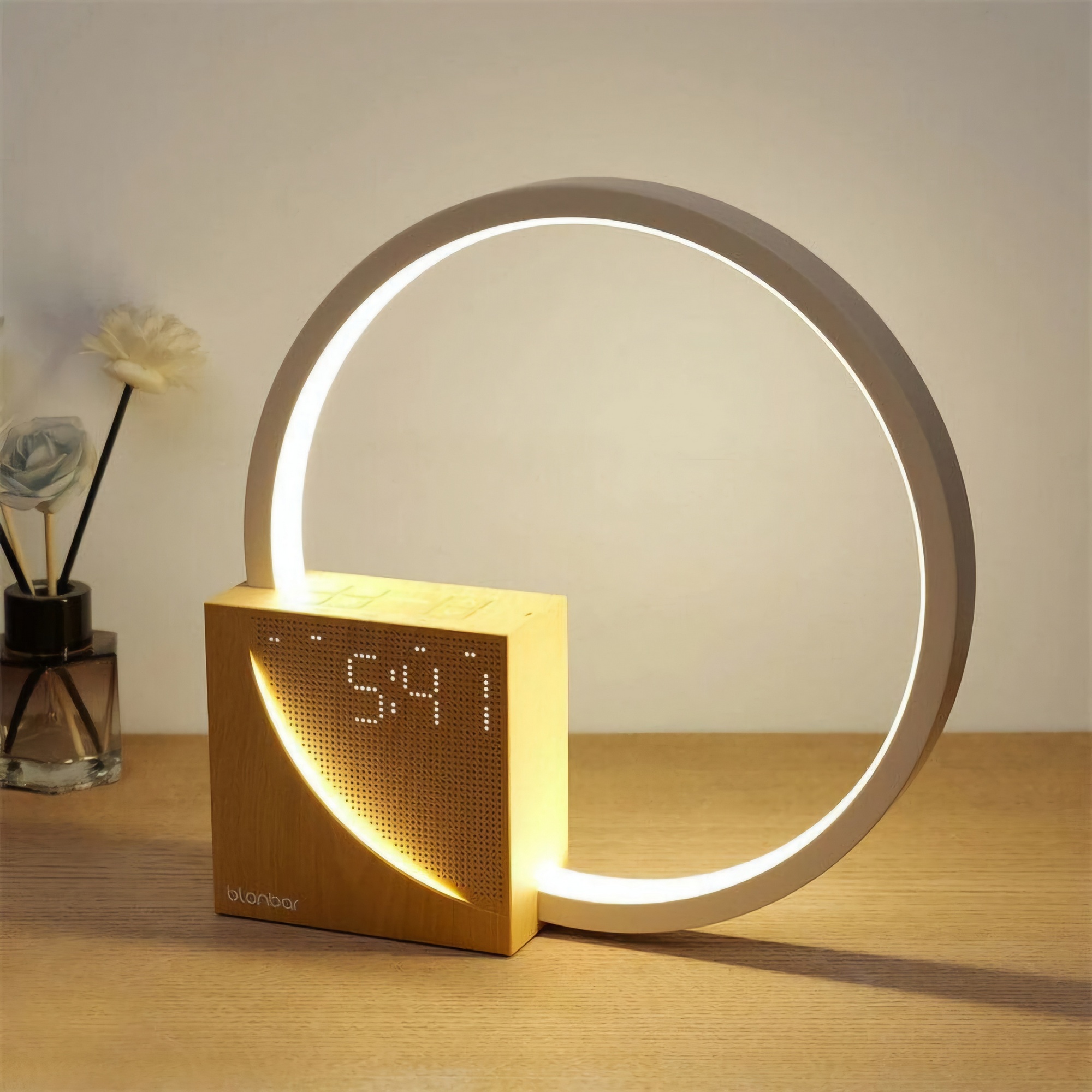 Blonbar Bedside Lamp (5)